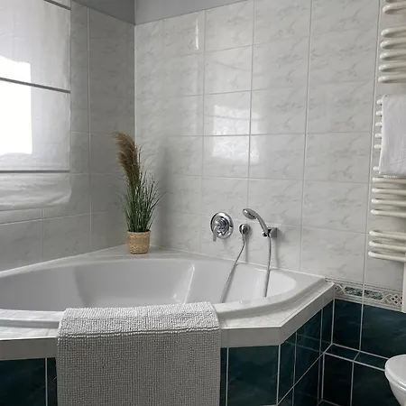 Seeblick Warnemuende - Mit Meerblick Und Balkon Direkt Am Fuer 2-4 Pers Apartament