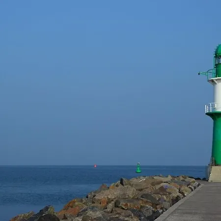 Seeblick Warnemuende - Mit Meerblick Und Balkon Direkt Am Fuer 2-4 Pers