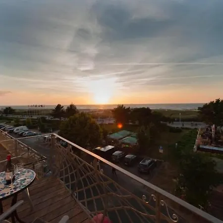 Seeblick Warnemünde - Mit Meerblick Und Balkon Direkt Am Für 2-4 Pers * Rostock